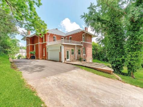 128 W End Street Chester SC 29706