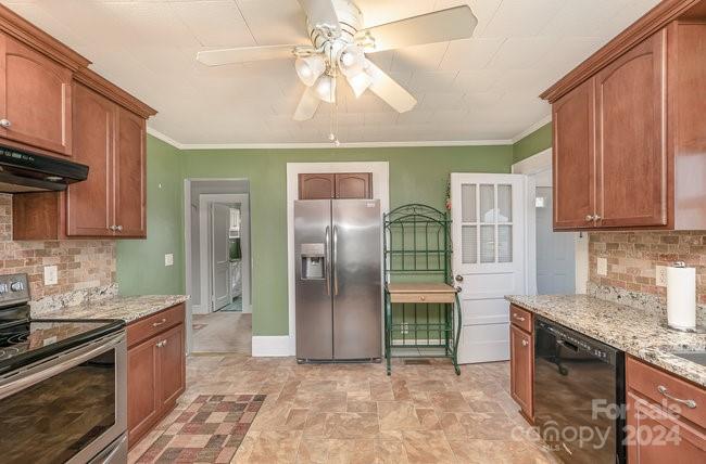 218 N Alexander Street Mount Holly NC 28120
