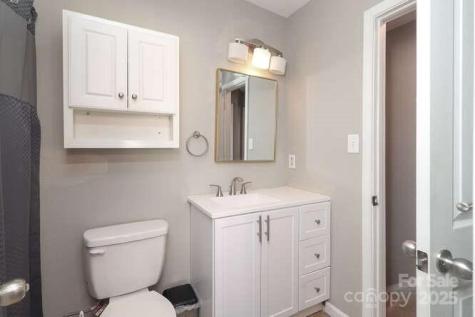 1109 Triece Lane Charlotte NC 28215