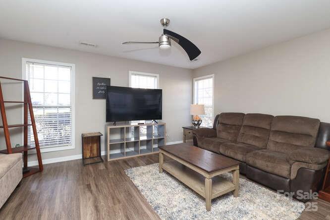 1109 Triece Lane Charlotte NC 28215