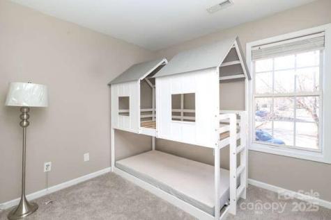 1109 Triece Lane Charlotte NC 28215