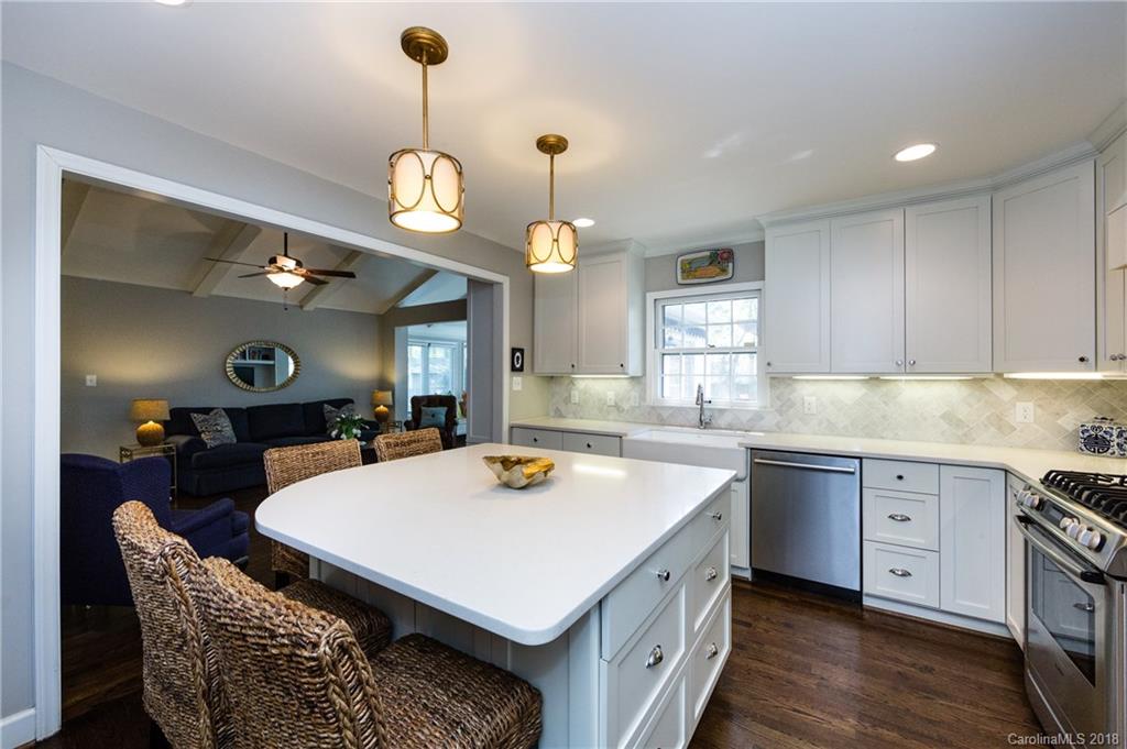 1427 Cavendish Court Charlotte NC 28211