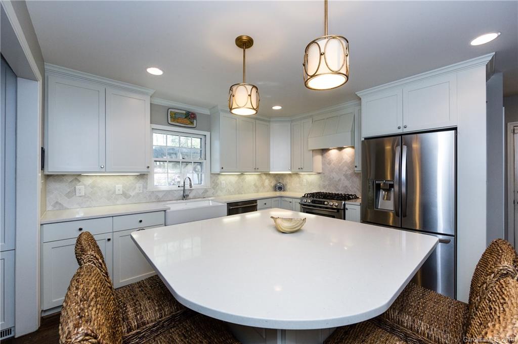 1427 Cavendish Court Charlotte NC 28211