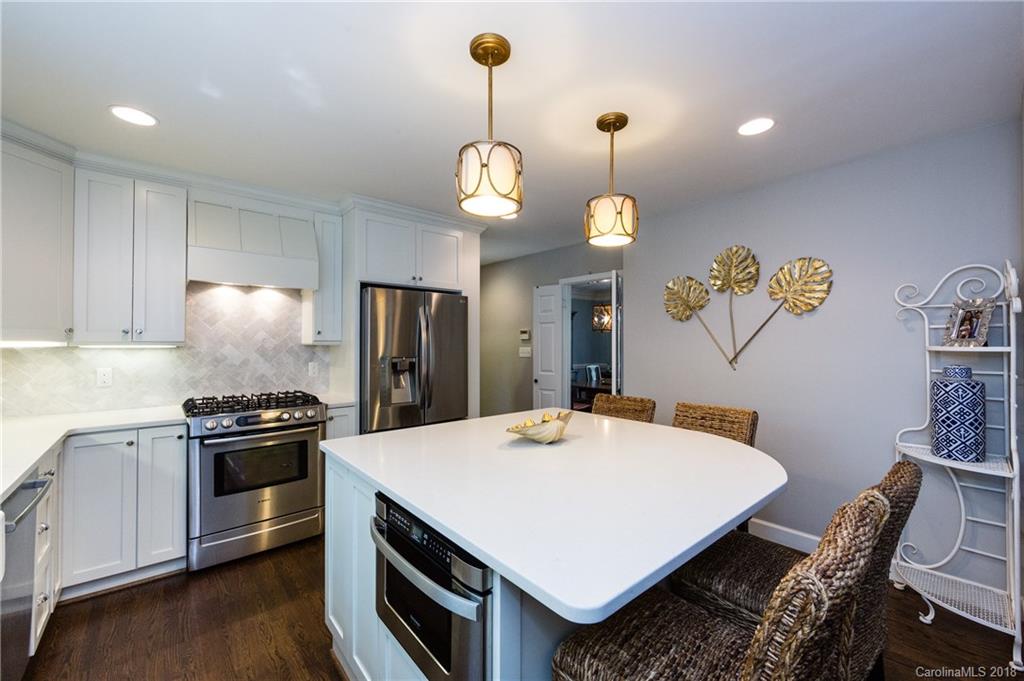 1427 Cavendish Court Charlotte NC 28211