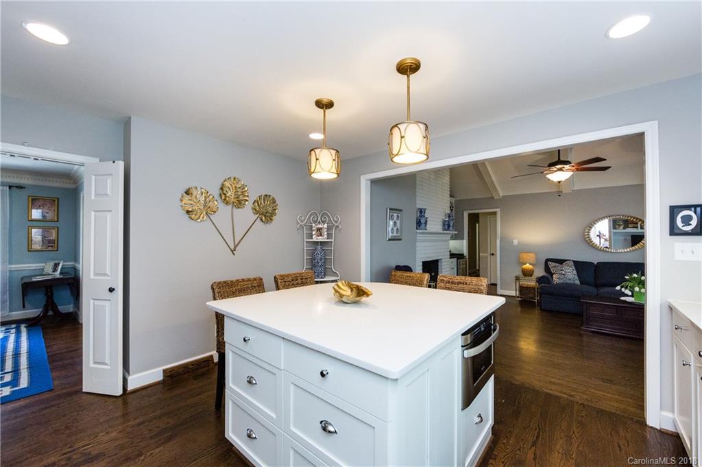 1427 Cavendish Court Charlotte NC 28211