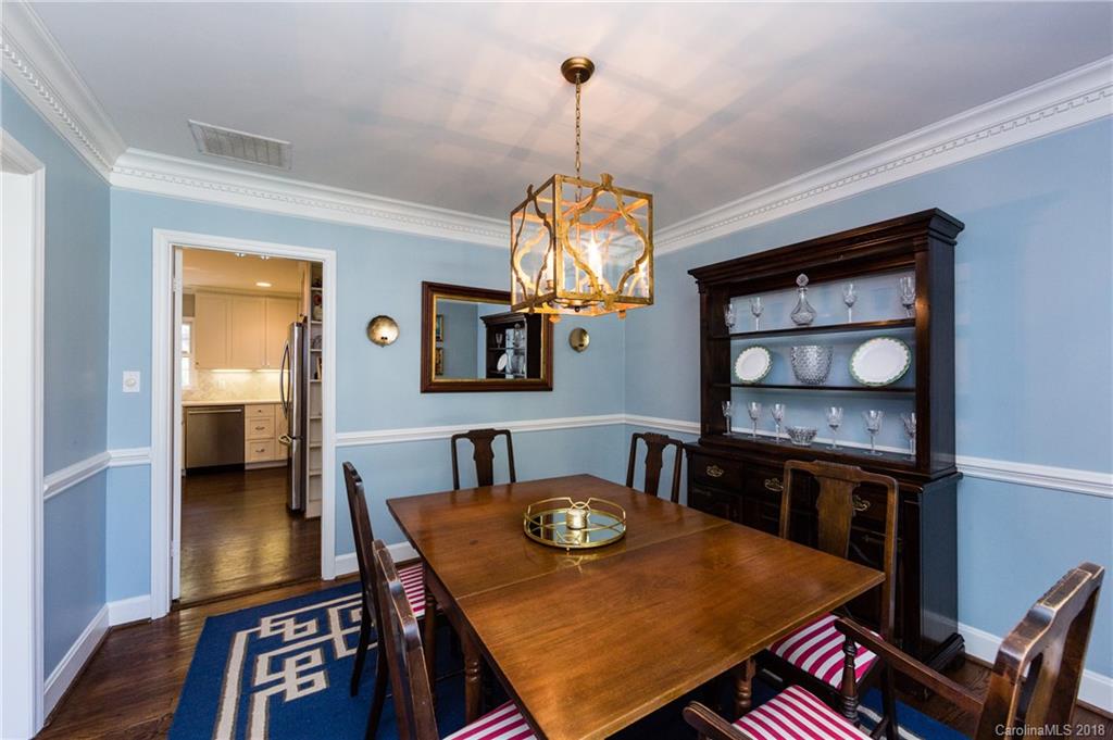 1427 Cavendish Court Charlotte NC 28211