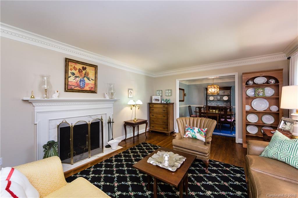 1427 Cavendish Court Charlotte NC 28211