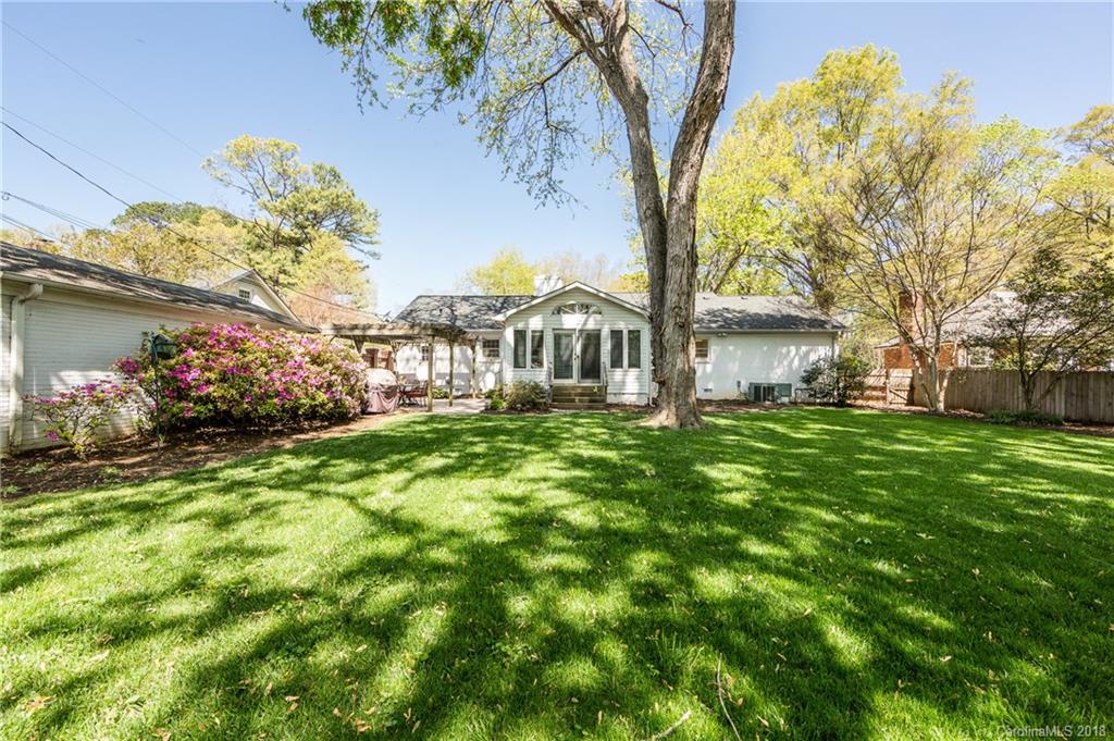 1427 Cavendish Court Charlotte NC 28211