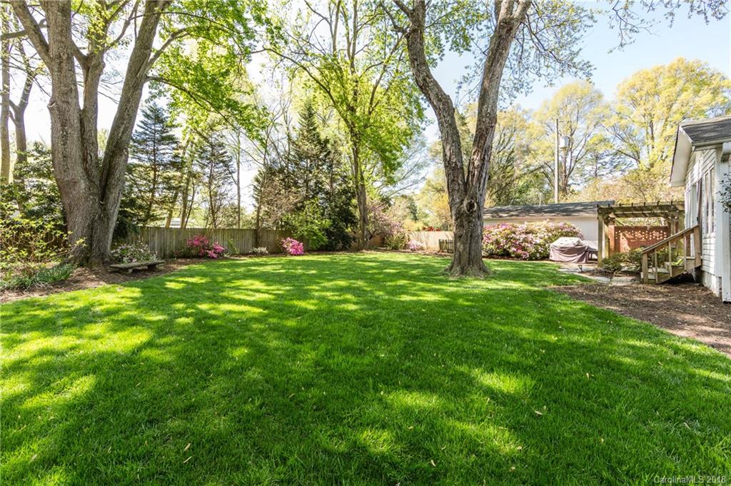1427 Cavendish Court Charlotte NC 28211