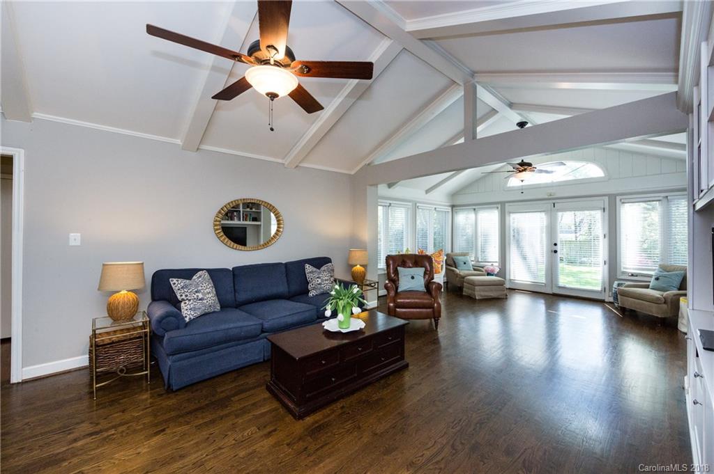 1427 Cavendish Court Charlotte NC 28211