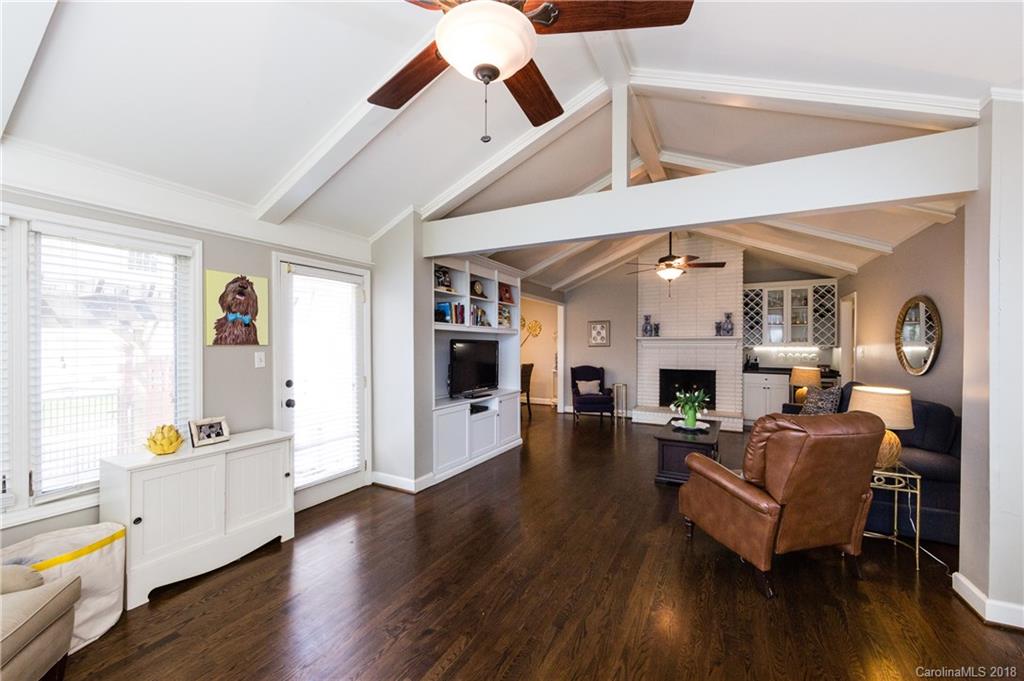 1427 Cavendish Court Charlotte NC 28211