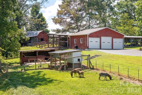 16 School House Road Mills River NC 28759