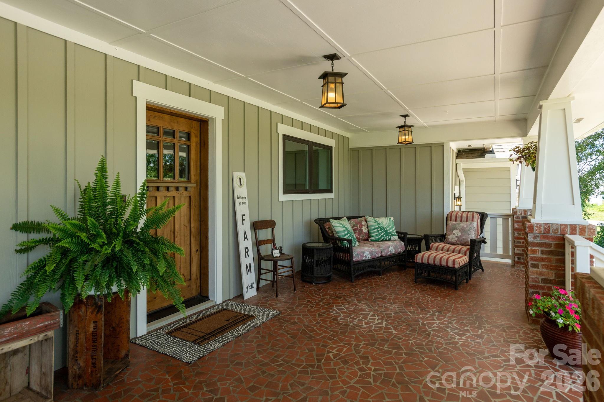 16 School House Road Mills River NC 28759