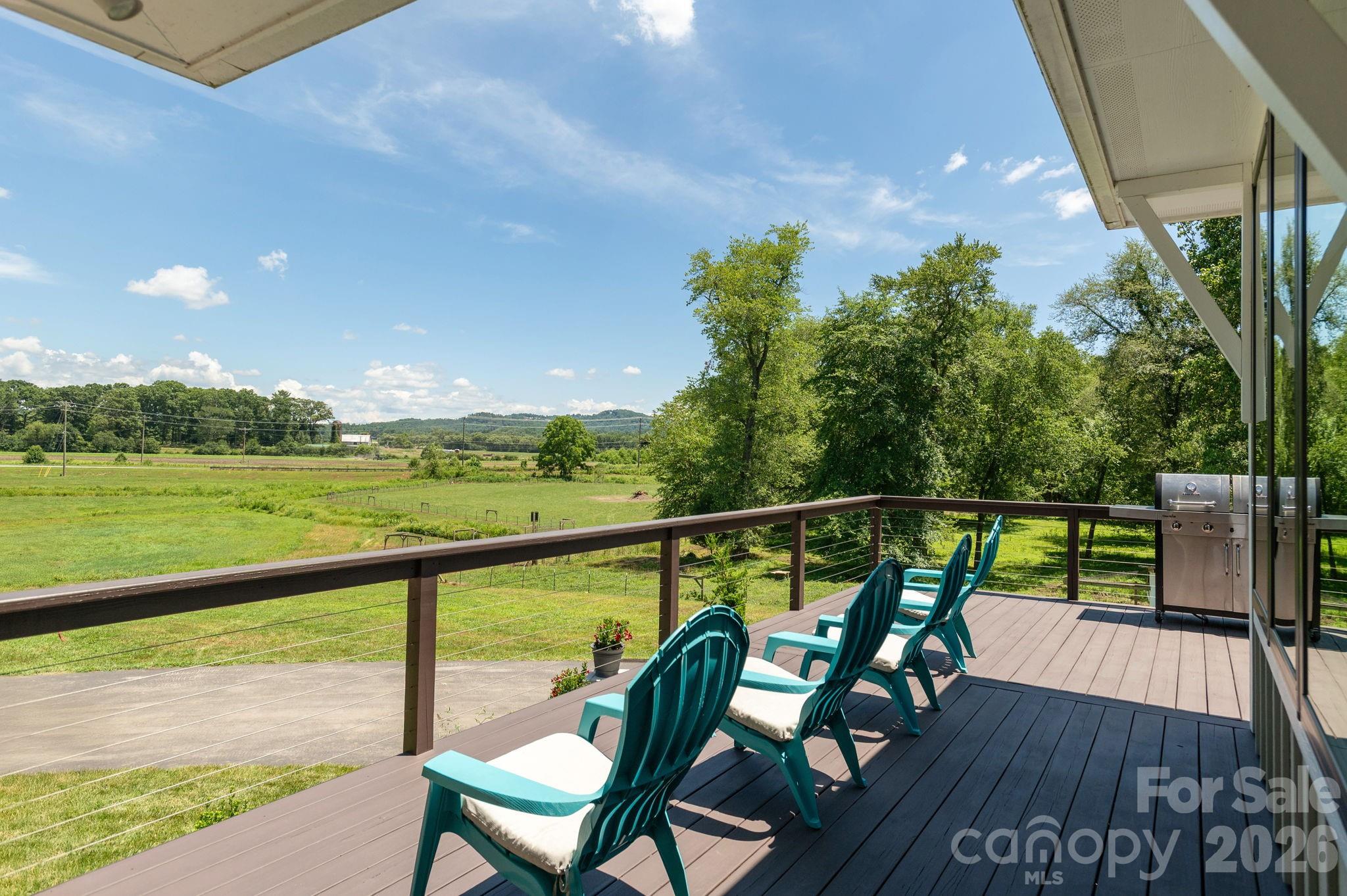 16 School House Road Mills River NC 28759