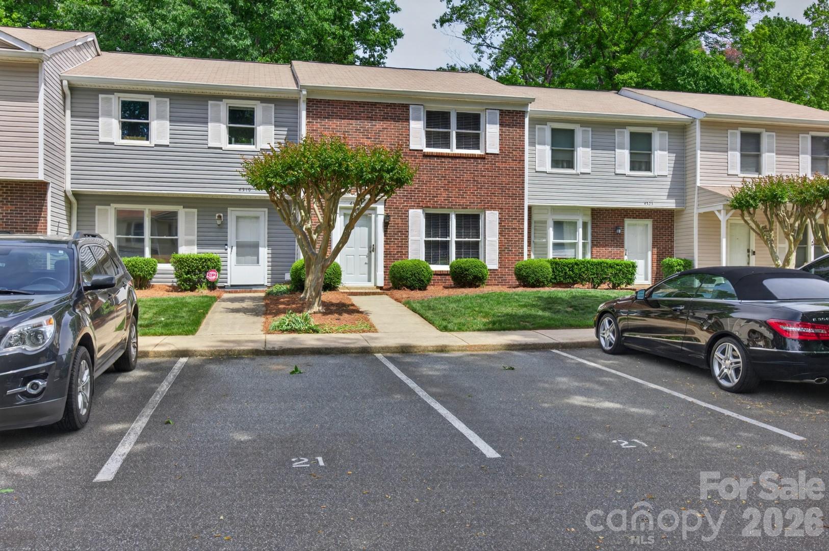 4321 Baylor Street Greensboro NC 27455