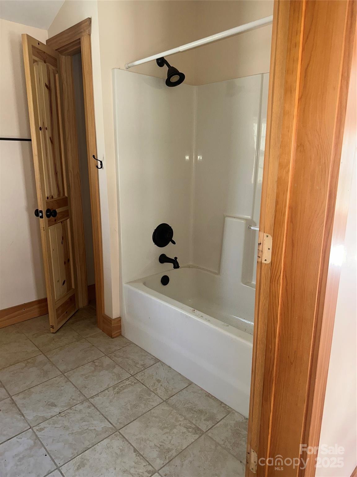 40 Boulder Lane Hendersonville NC 28792