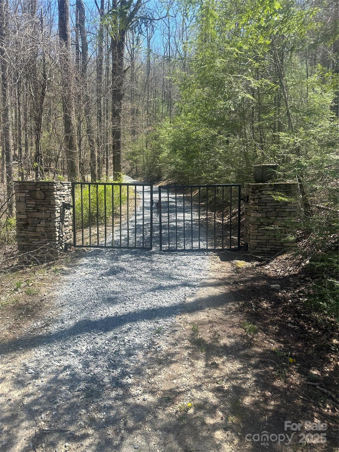 40 Boulder Lane Hendersonville NC 28792