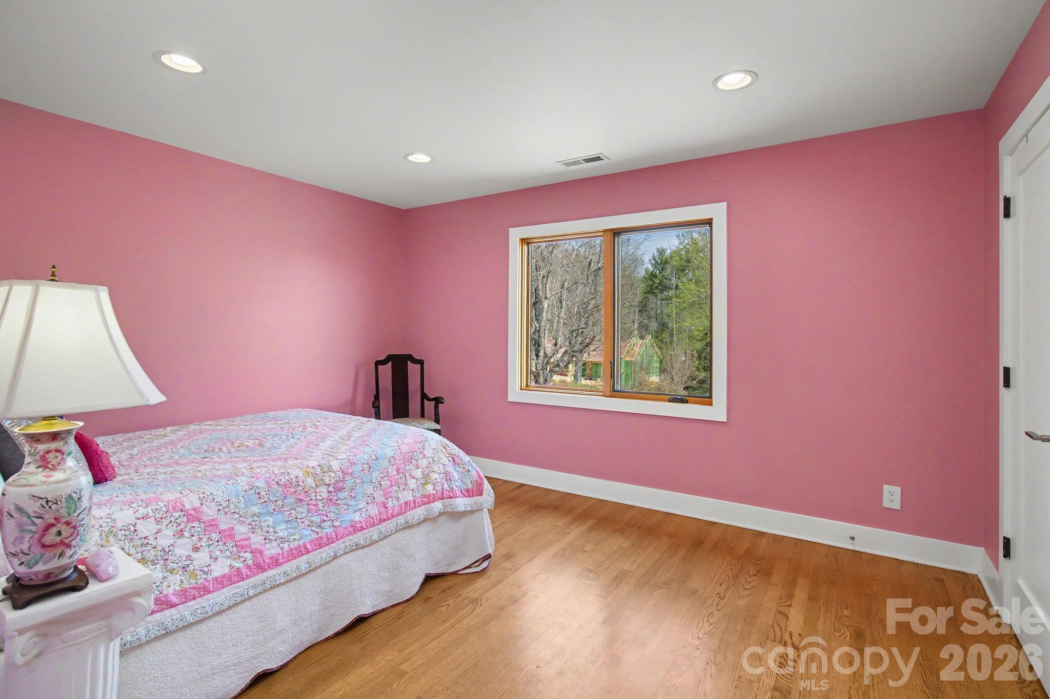 8 Nottingham Drive Candler NC 28715