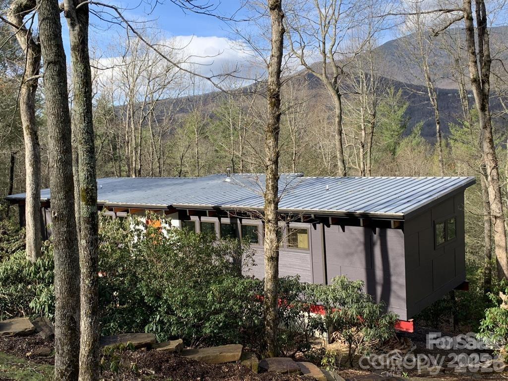 448 Mount Mitchell Drive Burnsville NC 28714