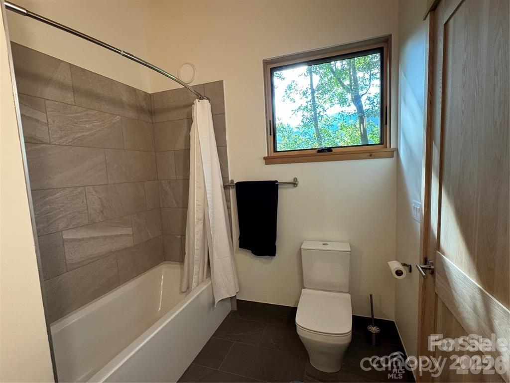 448 Mount Mitchell Drive Burnsville NC 28714