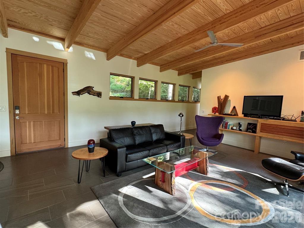 448 Mount Mitchell Drive Burnsville NC 28714