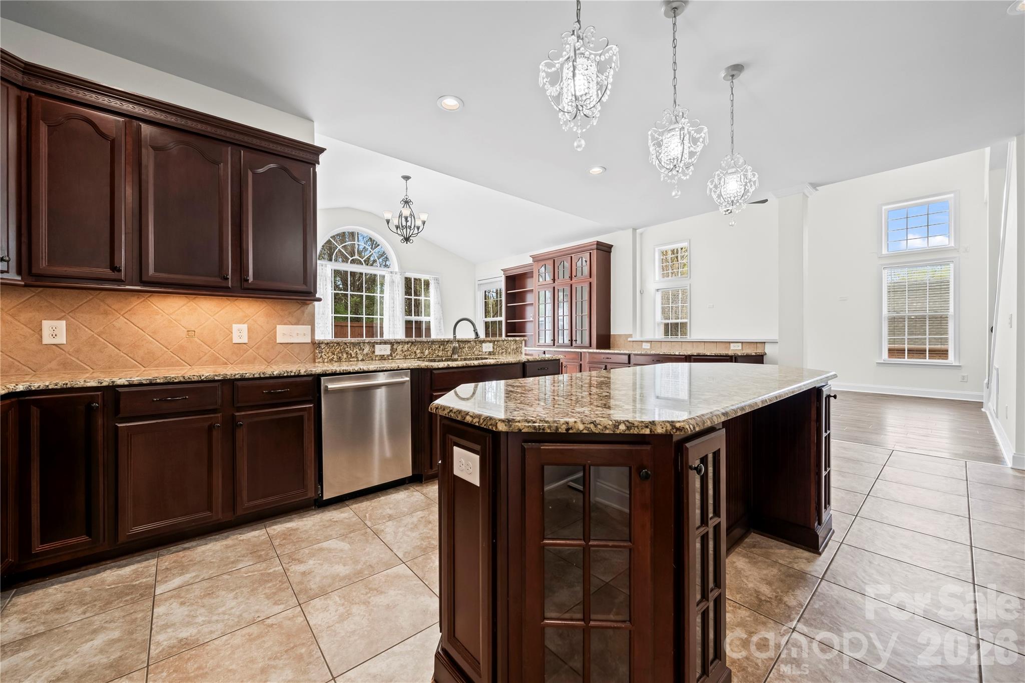 2589 Shamrock Road Harrisburg NC 28075