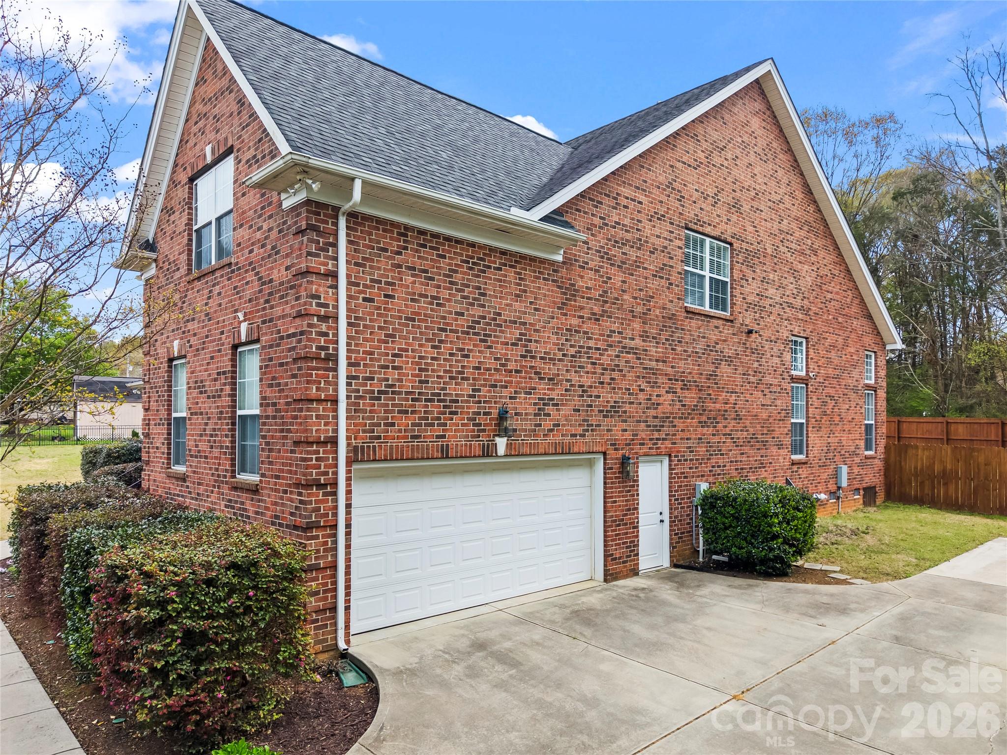2589 Shamrock Road Harrisburg NC 28075