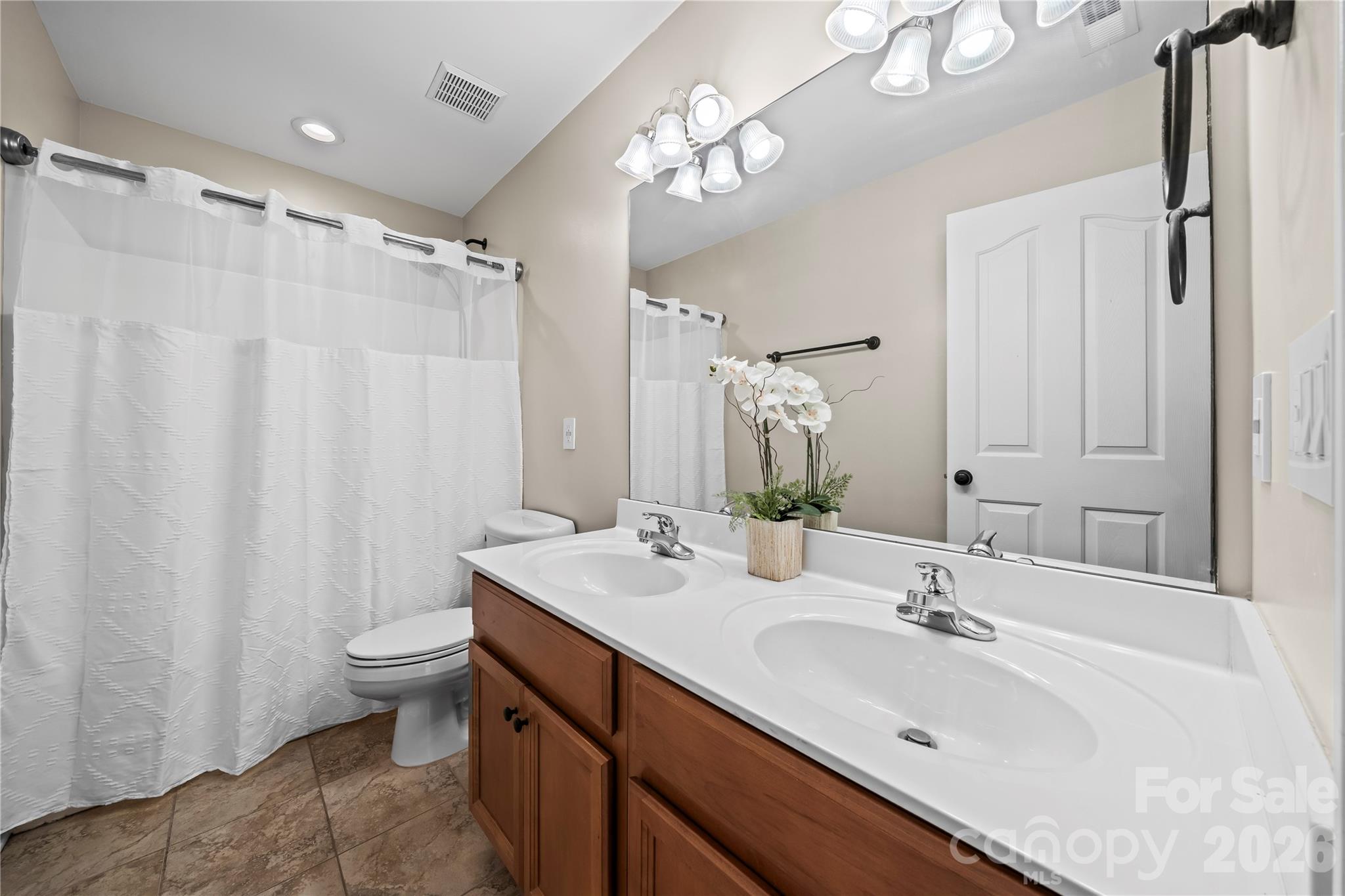 2589 Shamrock Road Harrisburg NC 28075