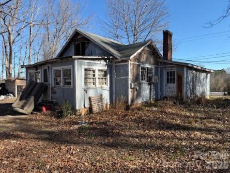 7626 Nc 90 Highway E Stony Point NC 28678