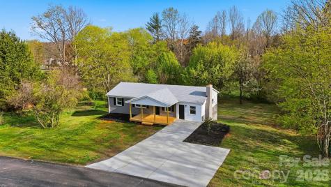1033 Stagecoach Trail Lenoir NC 28645