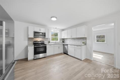1033 Stagecoach Trail Lenoir NC 28645