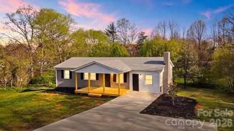 1033 Stagecoach Trail Lenoir NC 28645