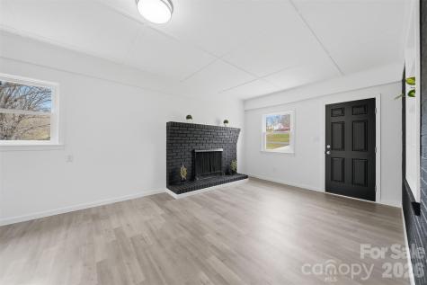 1033 Stagecoach Trail Lenoir NC 28645
