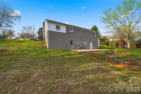 1033 Stagecoach Trail Lenoir NC 28645