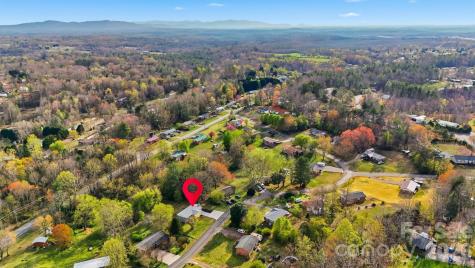 1033 Stagecoach Trail Lenoir NC 28645
