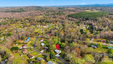 1033 Stagecoach Trail Lenoir NC 28645