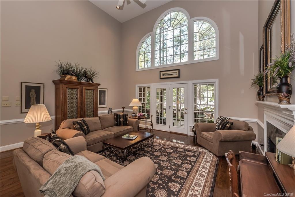 6009 Glen Manor Drive Charlotte NC 28269