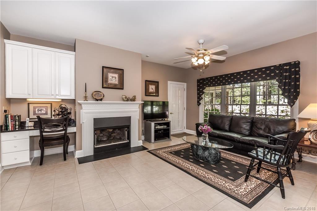 6009 Glen Manor Drive Charlotte NC 28269