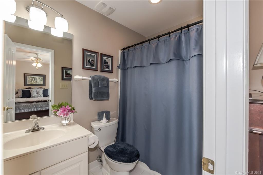 6009 Glen Manor Drive Charlotte NC 28269