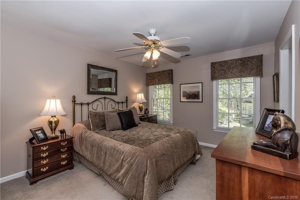 6009 Glen Manor Drive Charlotte NC 28269