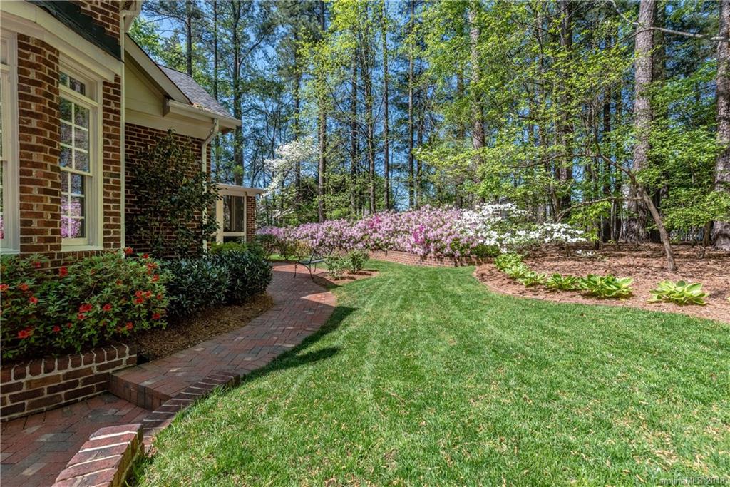 6009 Glen Manor Drive Charlotte NC 28269