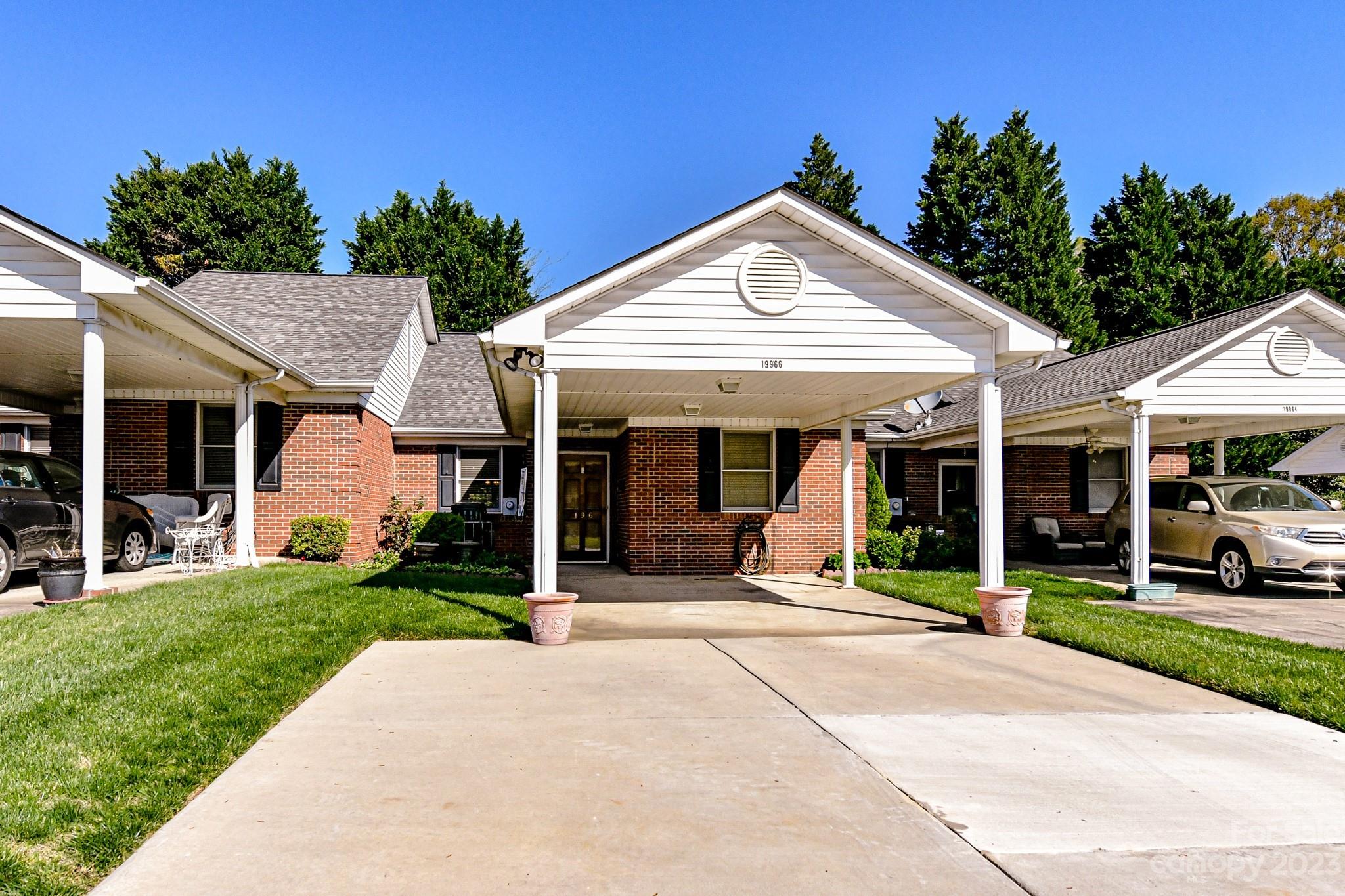 19966 Oak Leaf Circle Cornelius NC 28031