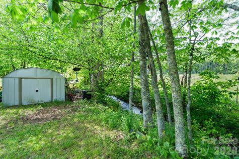72 Amos Creek Road Marshall NC 28753