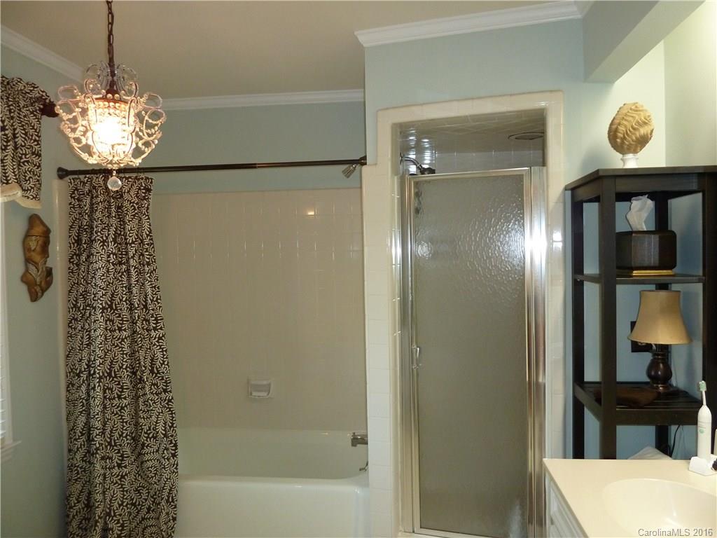 2424 Wolfe Ridge Road Charlotte NC 28210