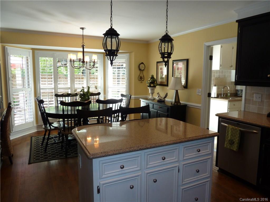 2424 Wolfe Ridge Road Charlotte NC 28210