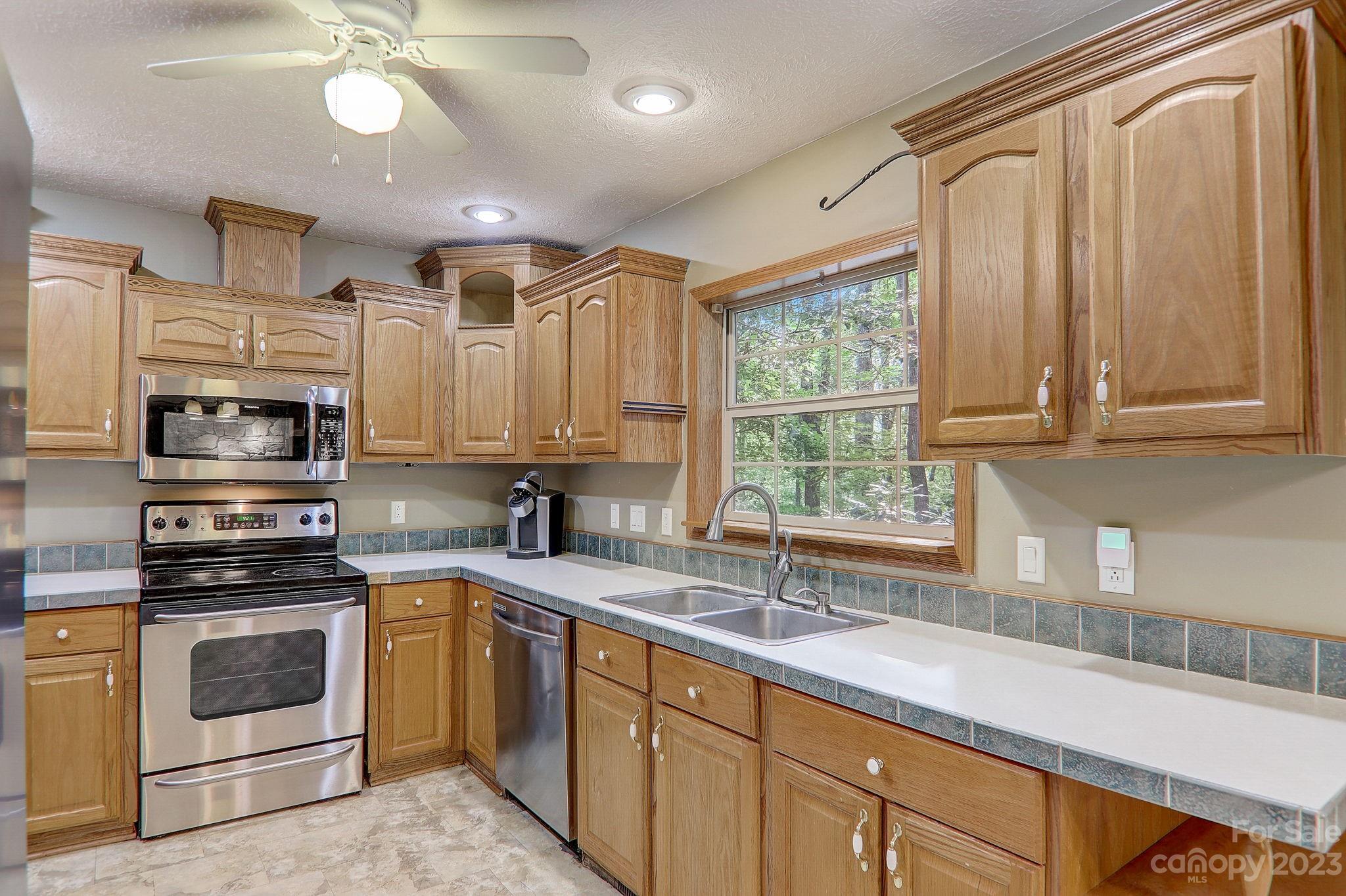28 Afternoon Drive Fairview NC 28730