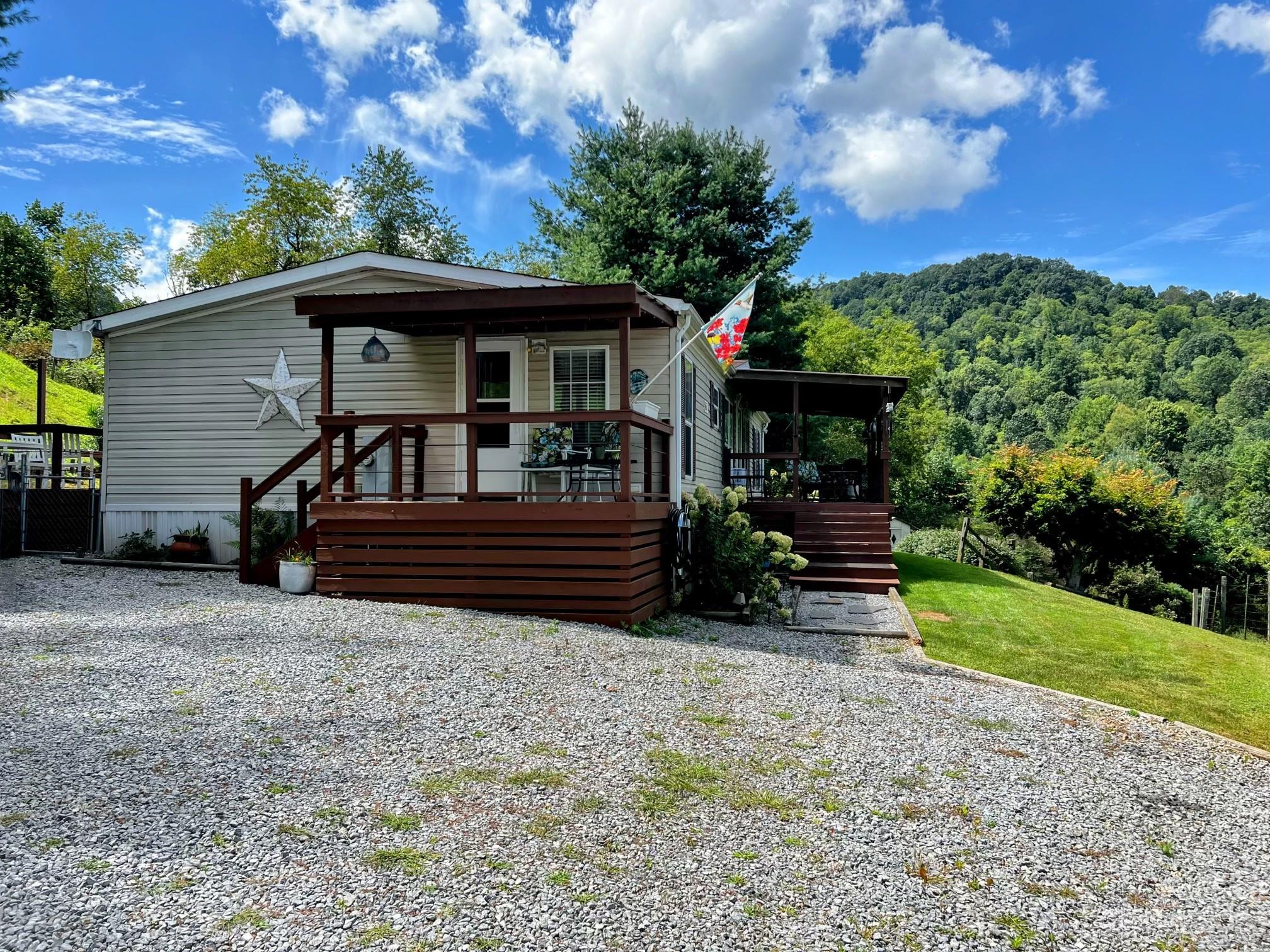 651 Yates Cove Road Waynesville NC 28785