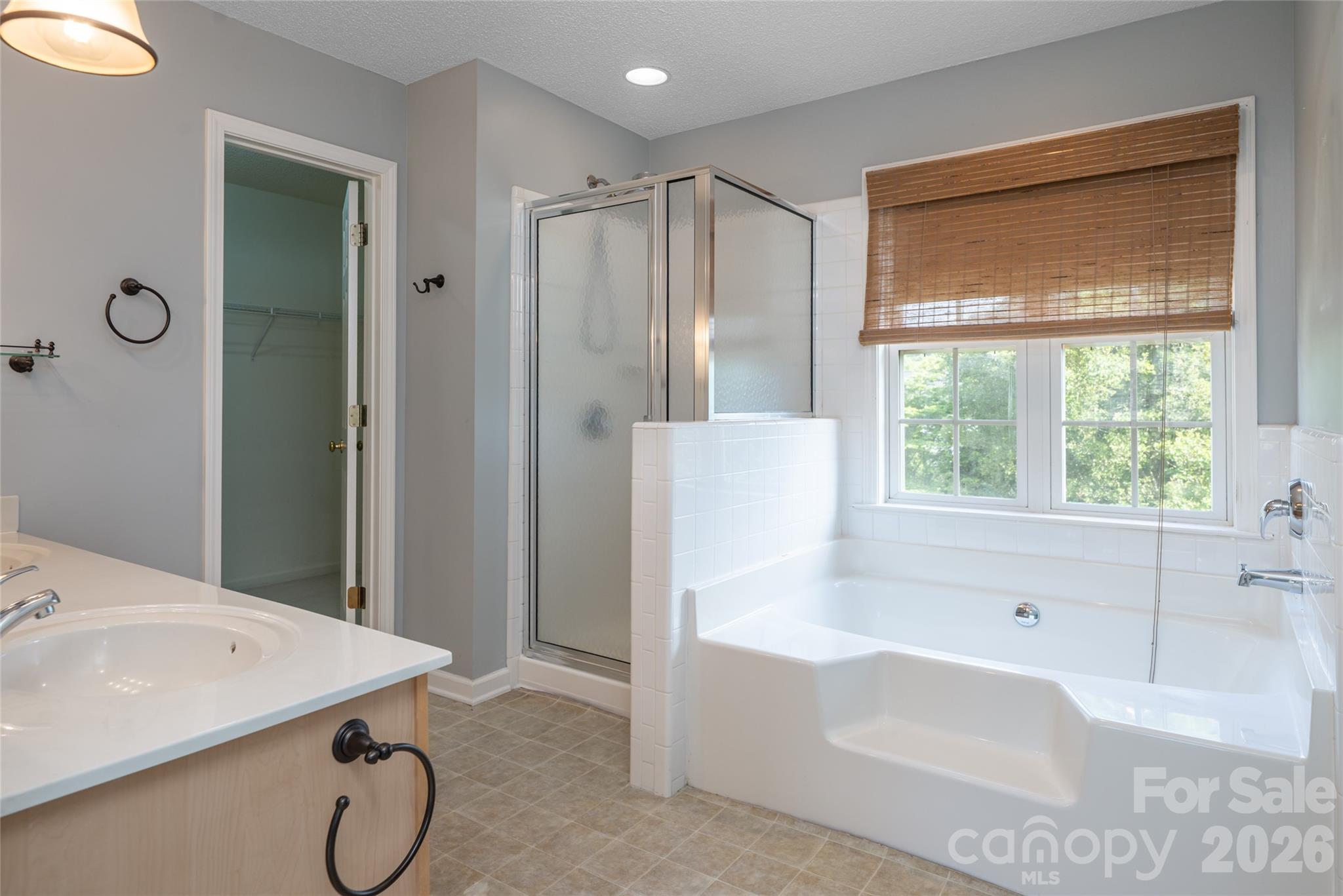 48 Brownstone Court Fletcher NC 28732
