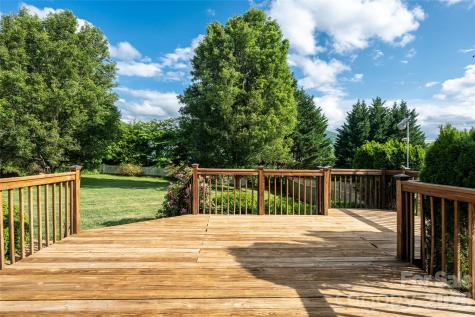48 Brownstone Court Fletcher NC 28732