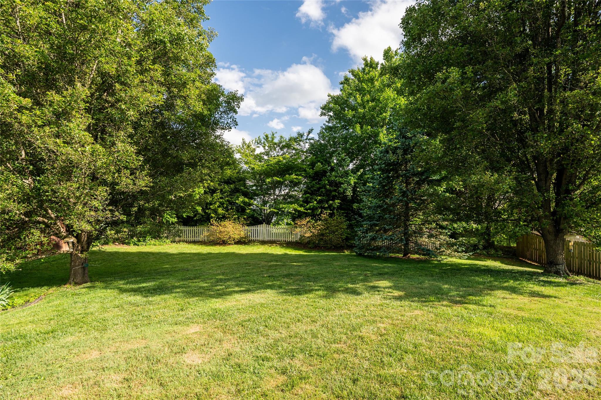 48 Brownstone Court Fletcher NC 28732